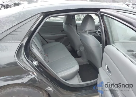 2022 Hyundai Elantra Sel from USA, damaged, VIN 5NPLS4AG2NH074492